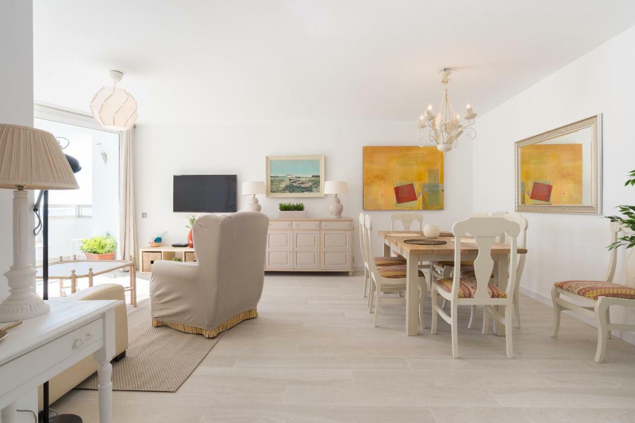 Tgh/ Marbella Beachfront And Center Luaran gambar