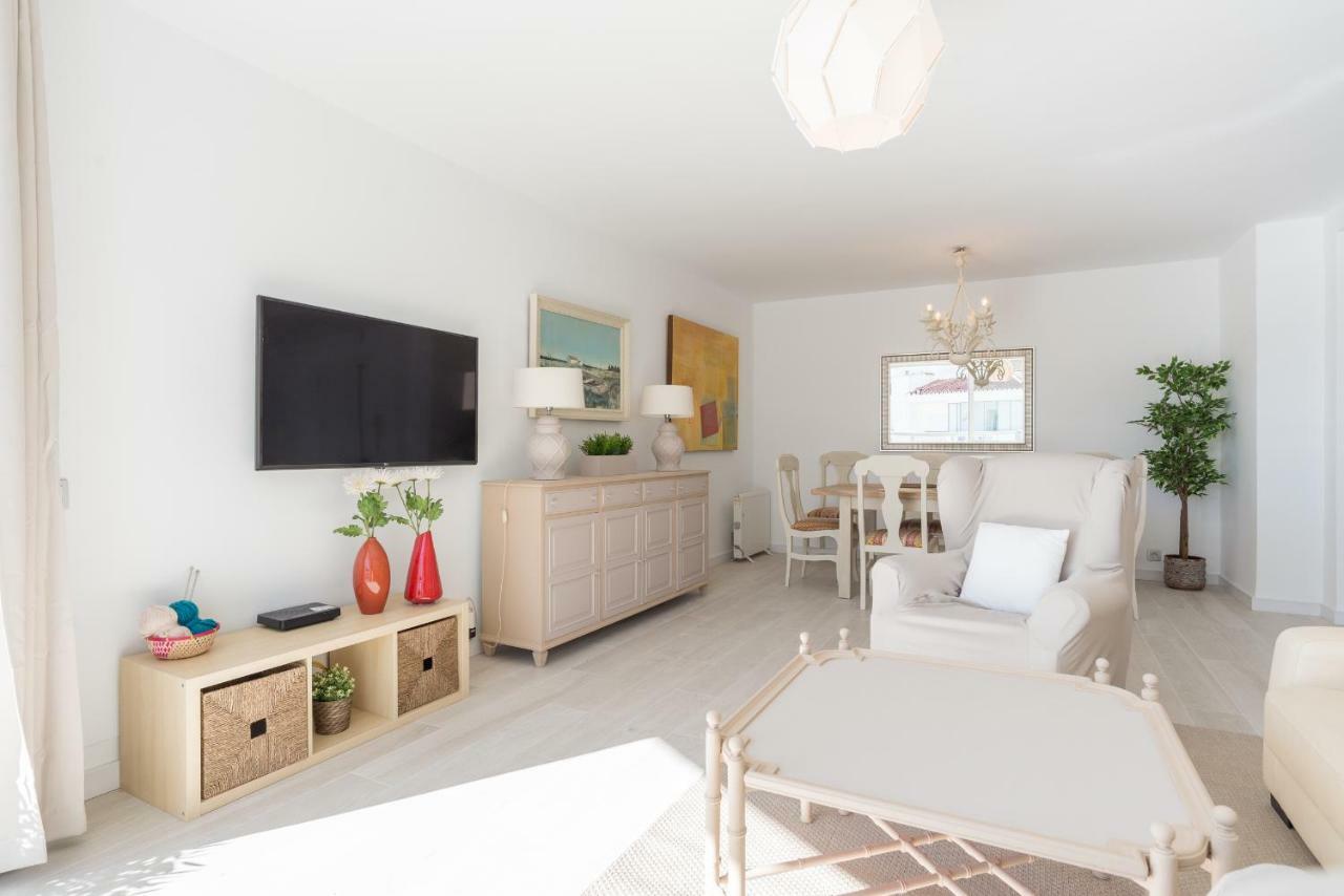 Tgh/ Marbella Beachfront And Center Luaran gambar